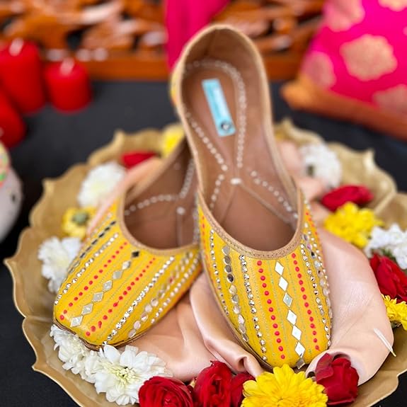 PehnawaCraft Tarang Punjabi Jutti for Women | Soft Leather Juttis | Bite & Pinch Free Jutis | Ladies Juti | Casual Stylish Mojari for Wedding | Ethnic Stylish Flats for Girls | mojaris for Women